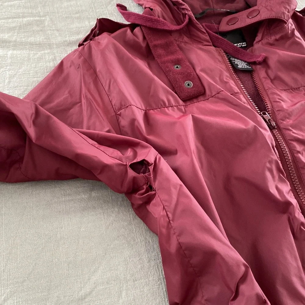 Ambiguous Jacket - Picture 6 of 10